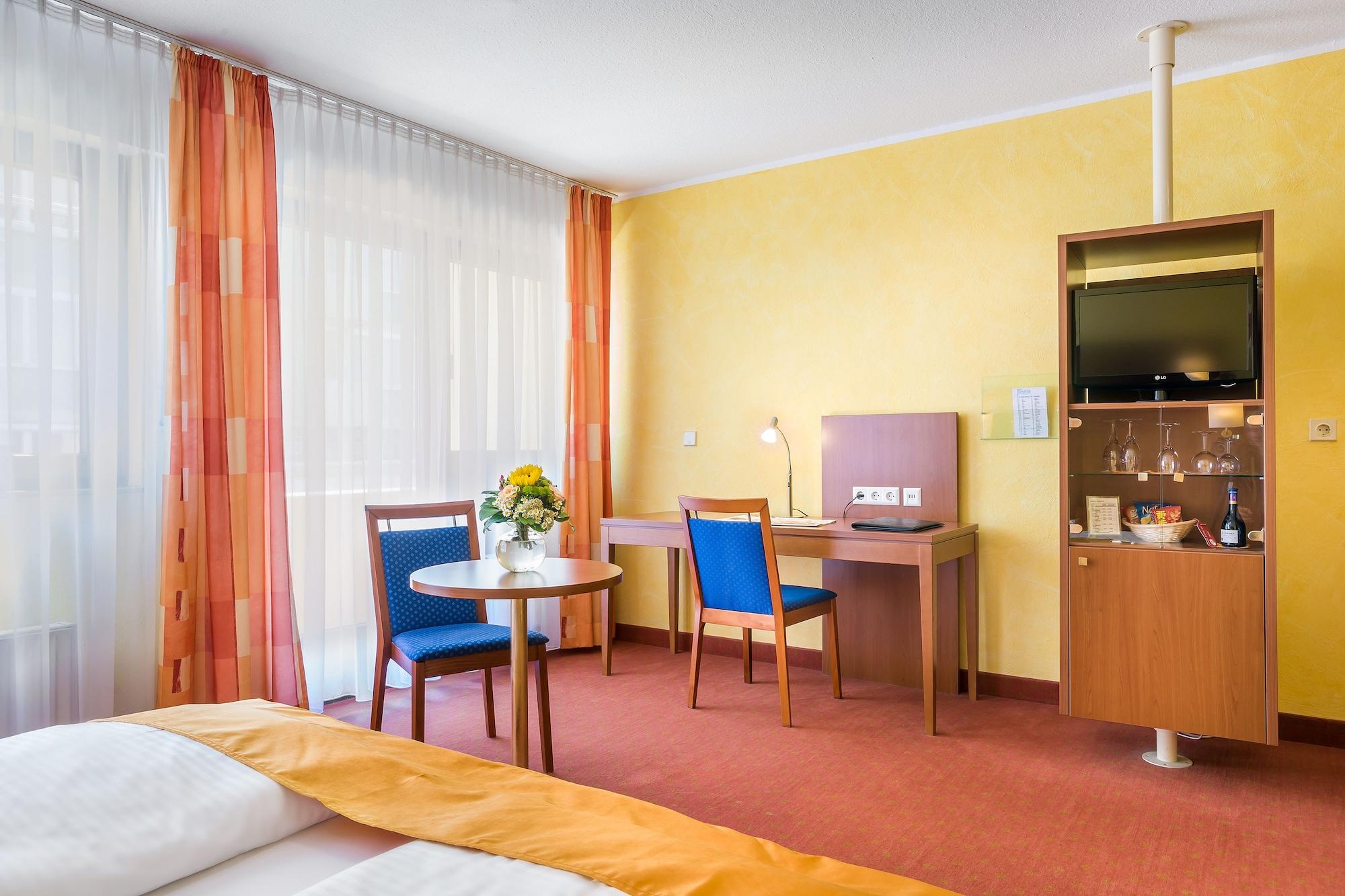 Hotel Rega Stuttgart Exterior photo