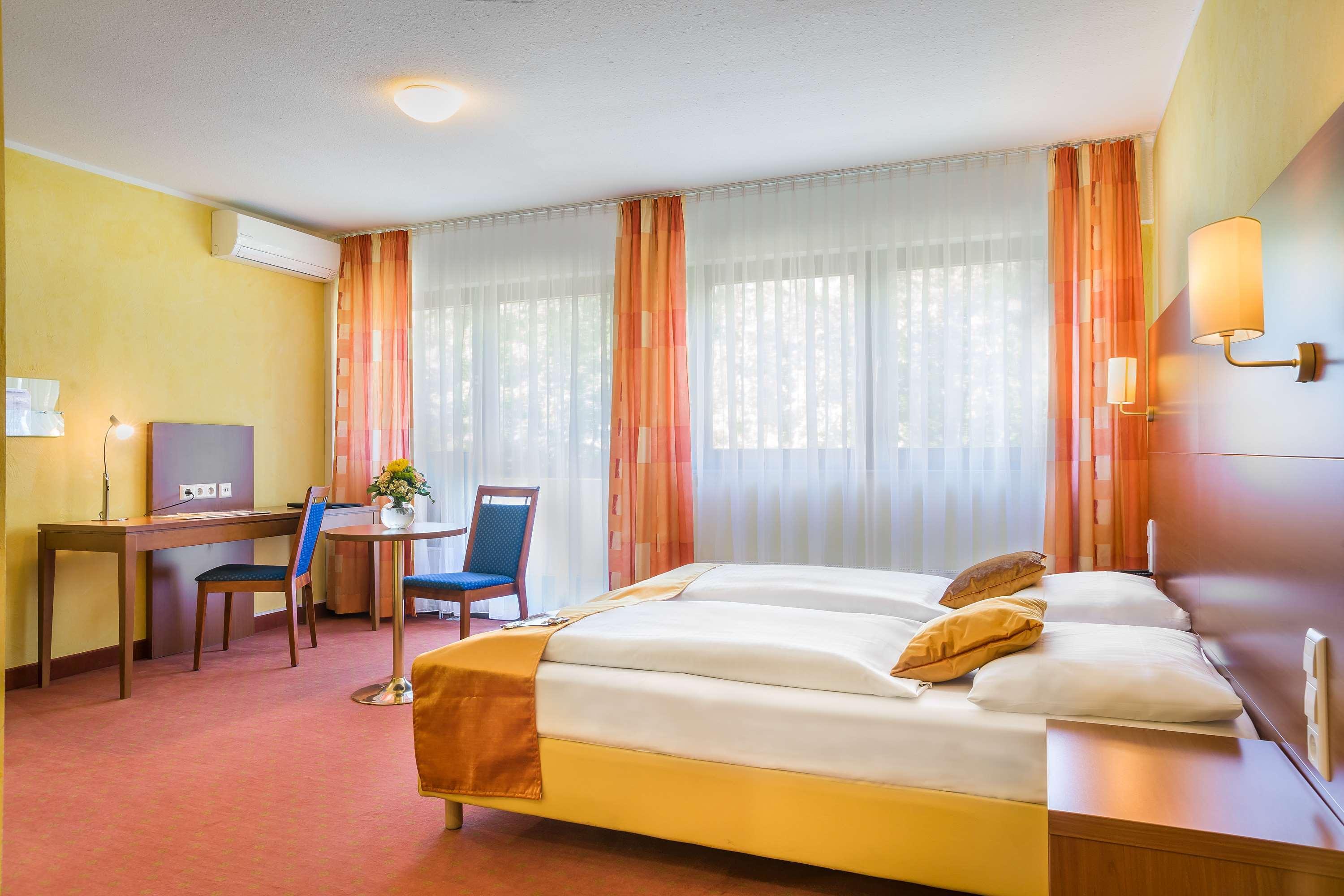 Hotel Rega Stuttgart Exterior photo