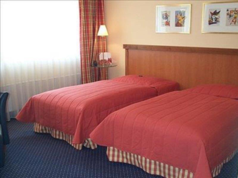 Hotel Rega Stuttgart Room photo