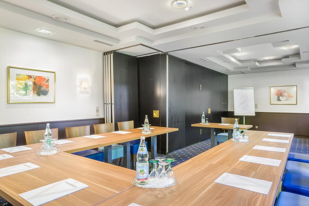 Hotel Rega Stuttgart Exterior photo