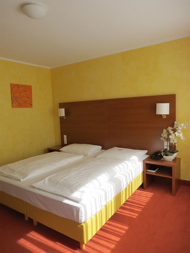 Hotel Rega Stuttgart Exterior photo