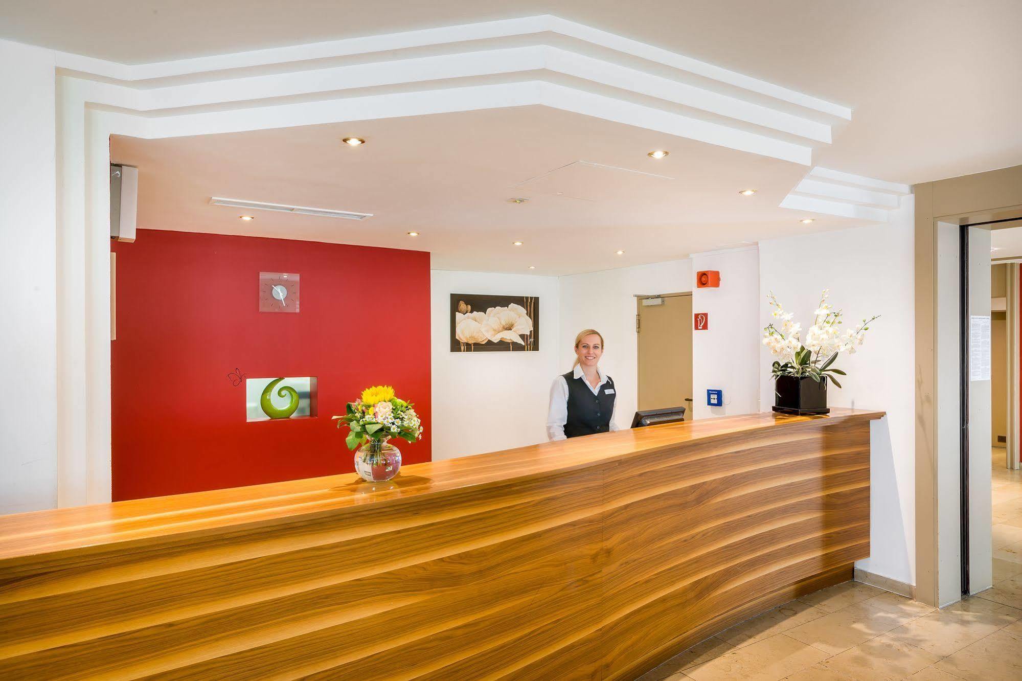 Hotel Rega Stuttgart Exterior photo